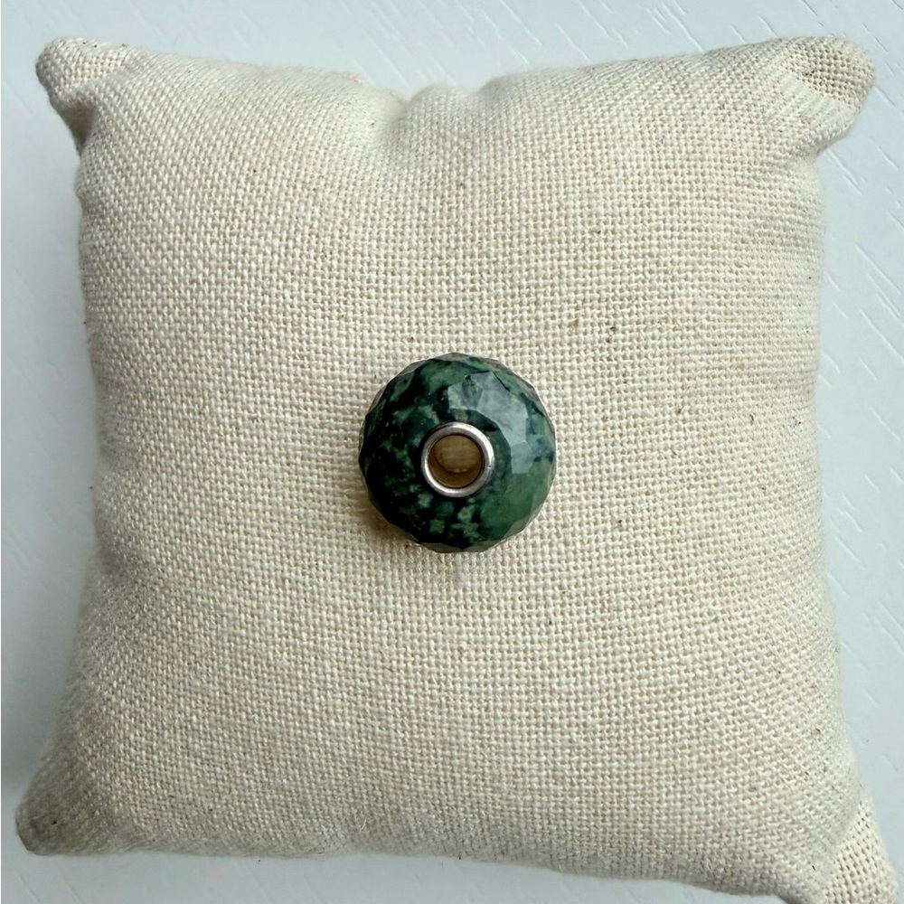 Trollbeads Green Jasper Bead *RETIRED* - Picture 5 of 5